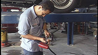 Hand And Power Tool Safety - Automotive Industry