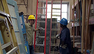 Fall Protection In Industrial And Construction Environments: Using Portable And Fixed Ladders